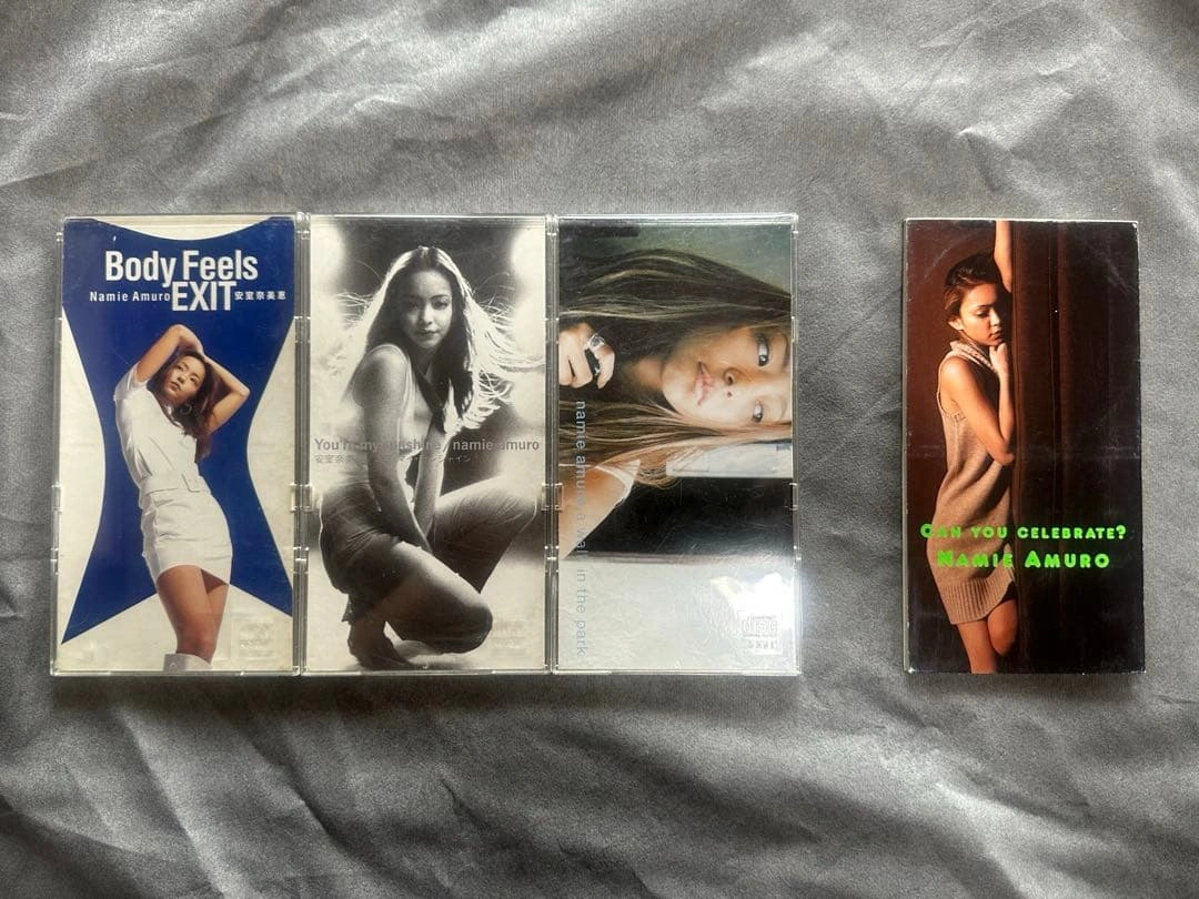 安室奈美恵 8cm CD 4枚セット 3枚ハードケース付 短冊CD 90年代
