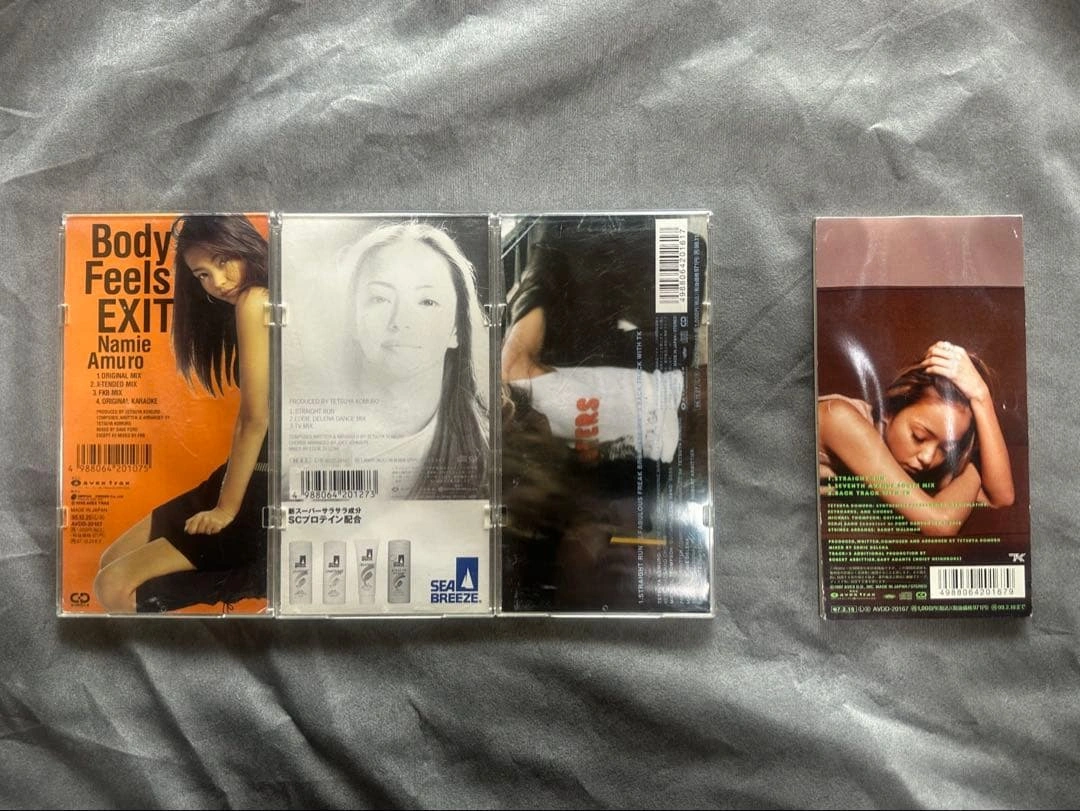 安室奈美恵 8cm CD 4枚セット 3枚ハードケース付 短冊CD 90年代の写真2枚目