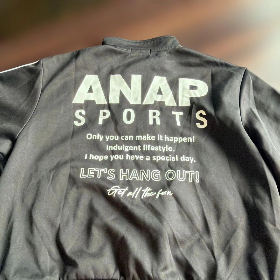 ANAP SPORTS ジャージ セットアップの写真4枚目