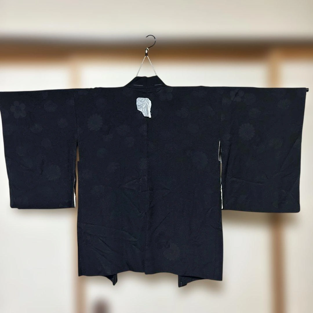 【新品未使用】黒羽織 しつけ糸付き 薄手 地紋入り 昭和レトロ 着物羽織リメイク