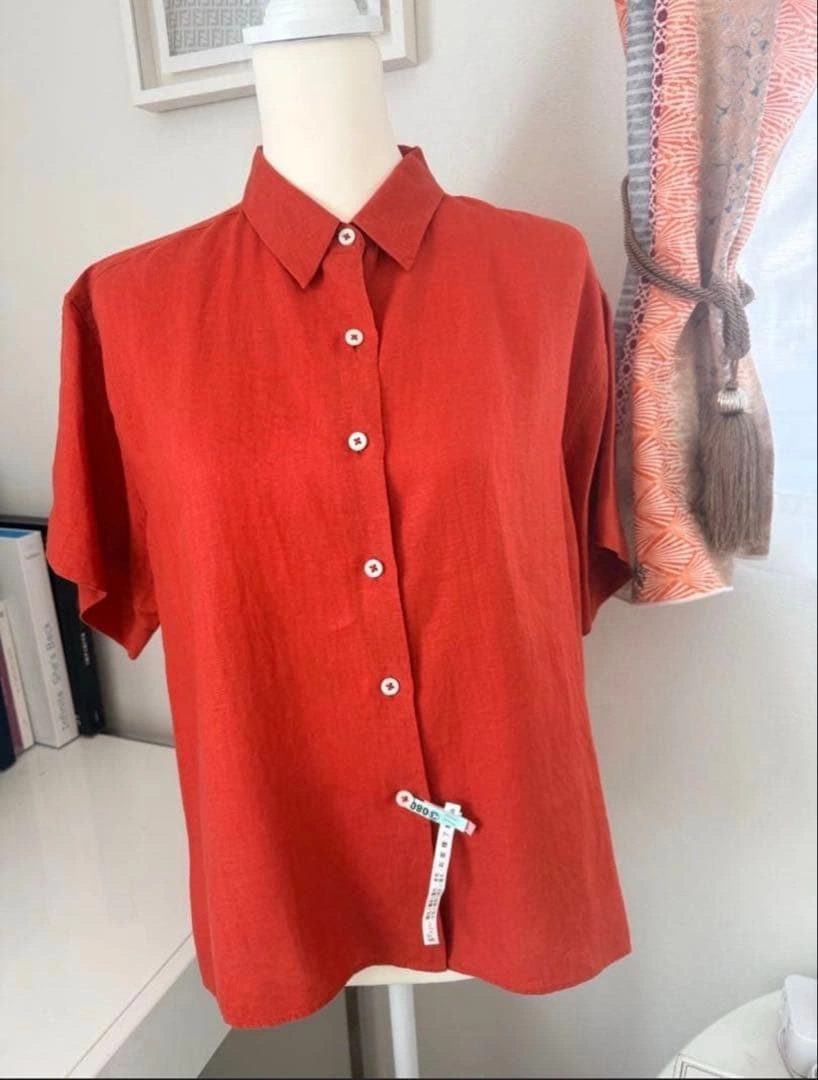 【クリーニング済、美品】MARGARET HOWELL リネン 半袖シャツ 朱色