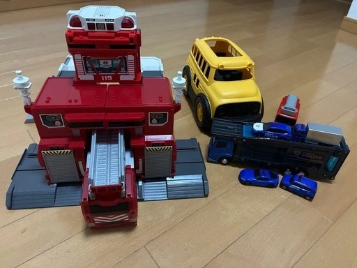 車おもちゃ