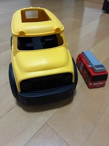 車おもちゃの写真4枚目