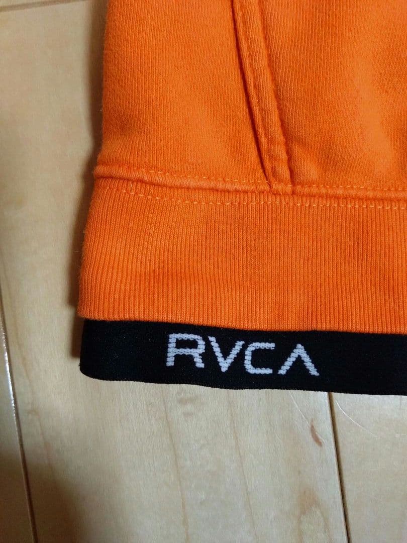 RVCA/ルーカ　レディース　パーカー　長袖　フード付き　オレンジ　XSサイズの写真2枚目