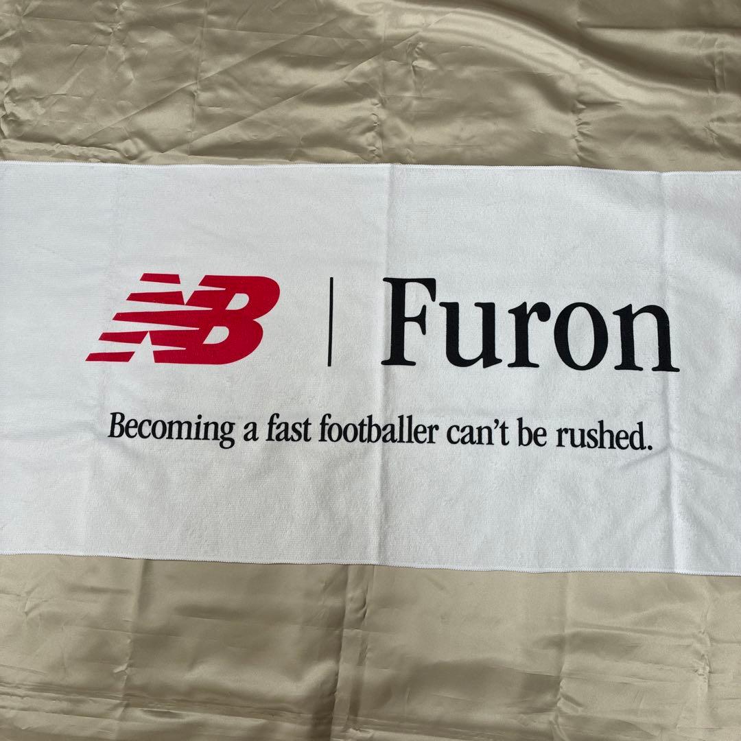【新品】New Balance Furonスポーツタオル サッカーニューバランスの写真2枚目