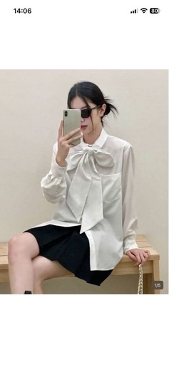sheinブラウスLサイズ完売品