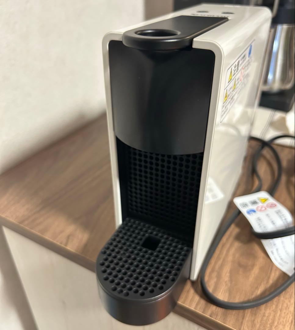 Nespresso Essenza Mini カプセルホルダー付き 2022年製の写真3枚目
