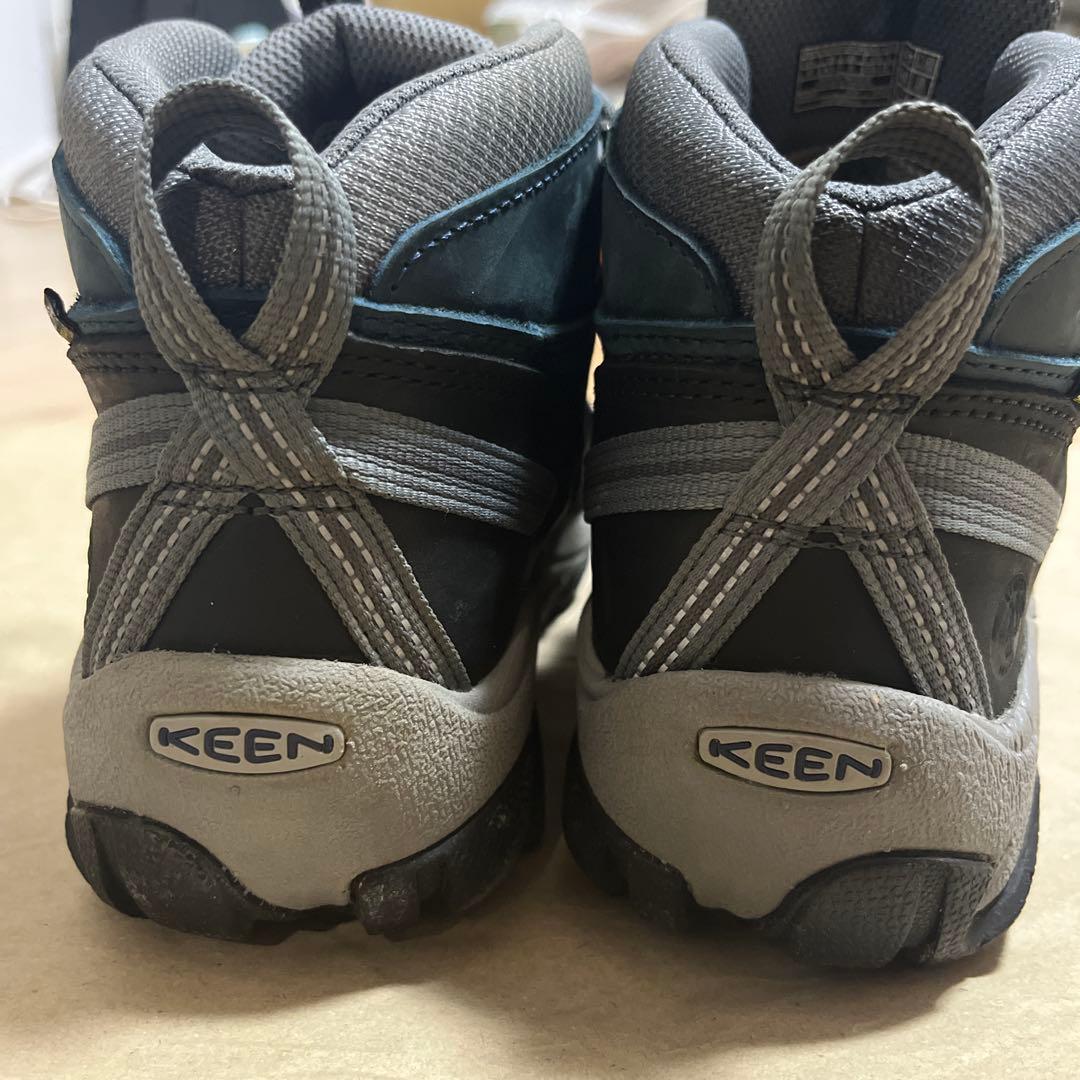 KEEN トレッキングシューズ アウトドアブーツの写真3枚目
