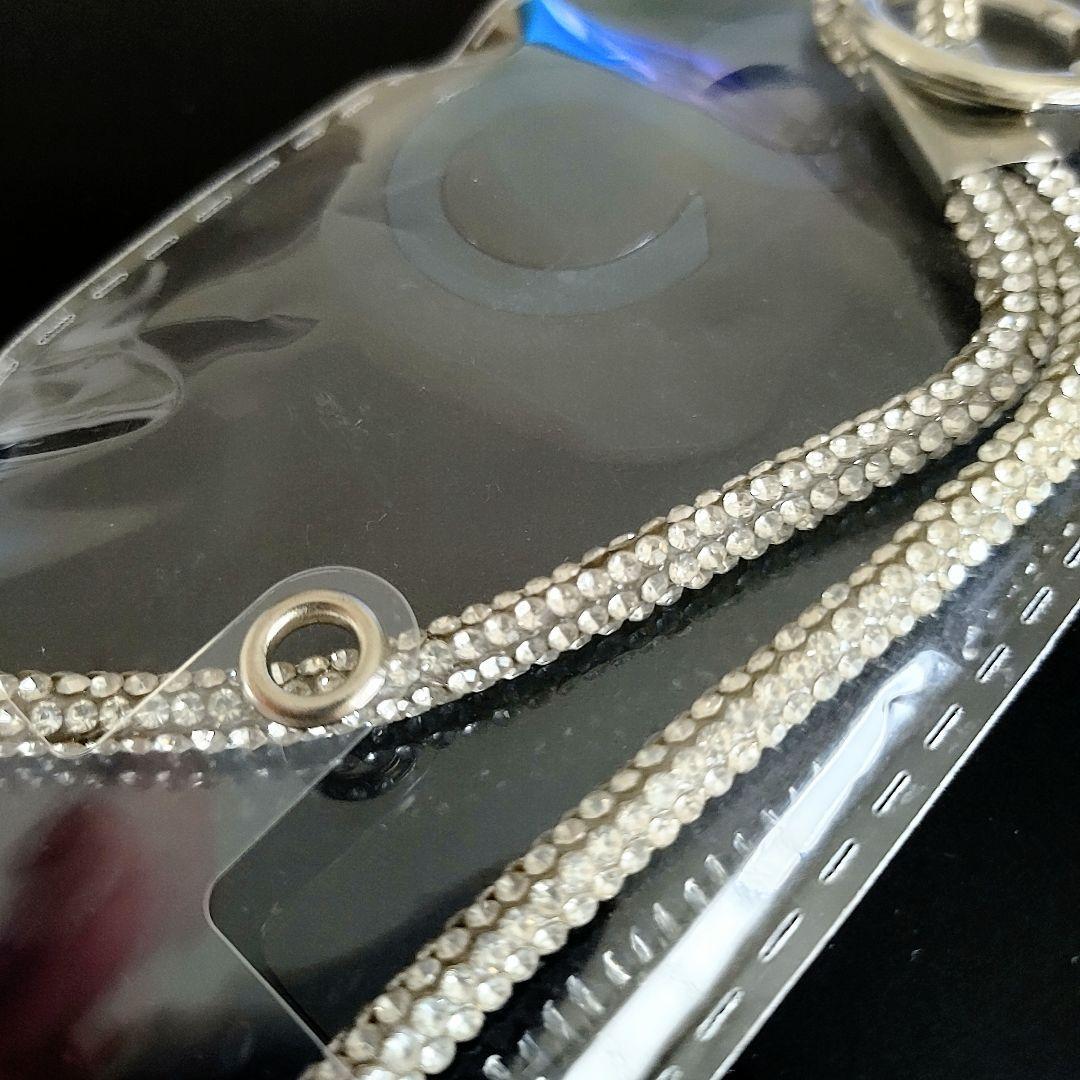 新品⭐️ラインストーン スマホストラップ　ホルダー付きの写真2枚目