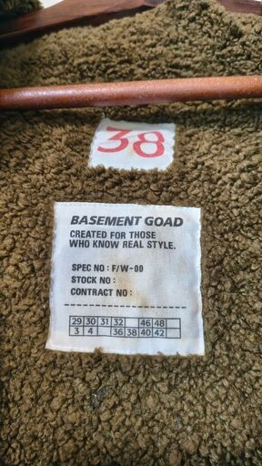 BASEMENT GOAD ベースメントゴード フーデッドコート サイズ38の写真2枚目