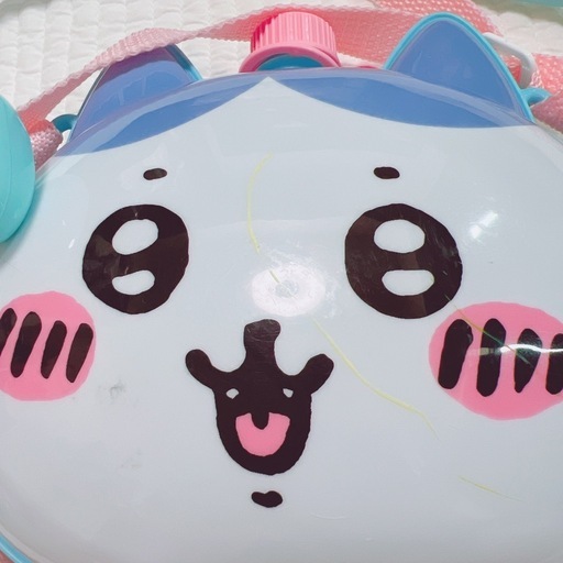 リュック型水鉄砲 ちいかわ ピンク×ブルー 子供用おもちゃの写真2枚目