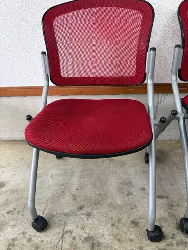 キャスター付き　いす３脚セットの写真2枚目