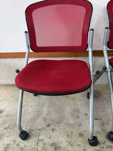 キャスター付き いす3脚セットの写真2枚目