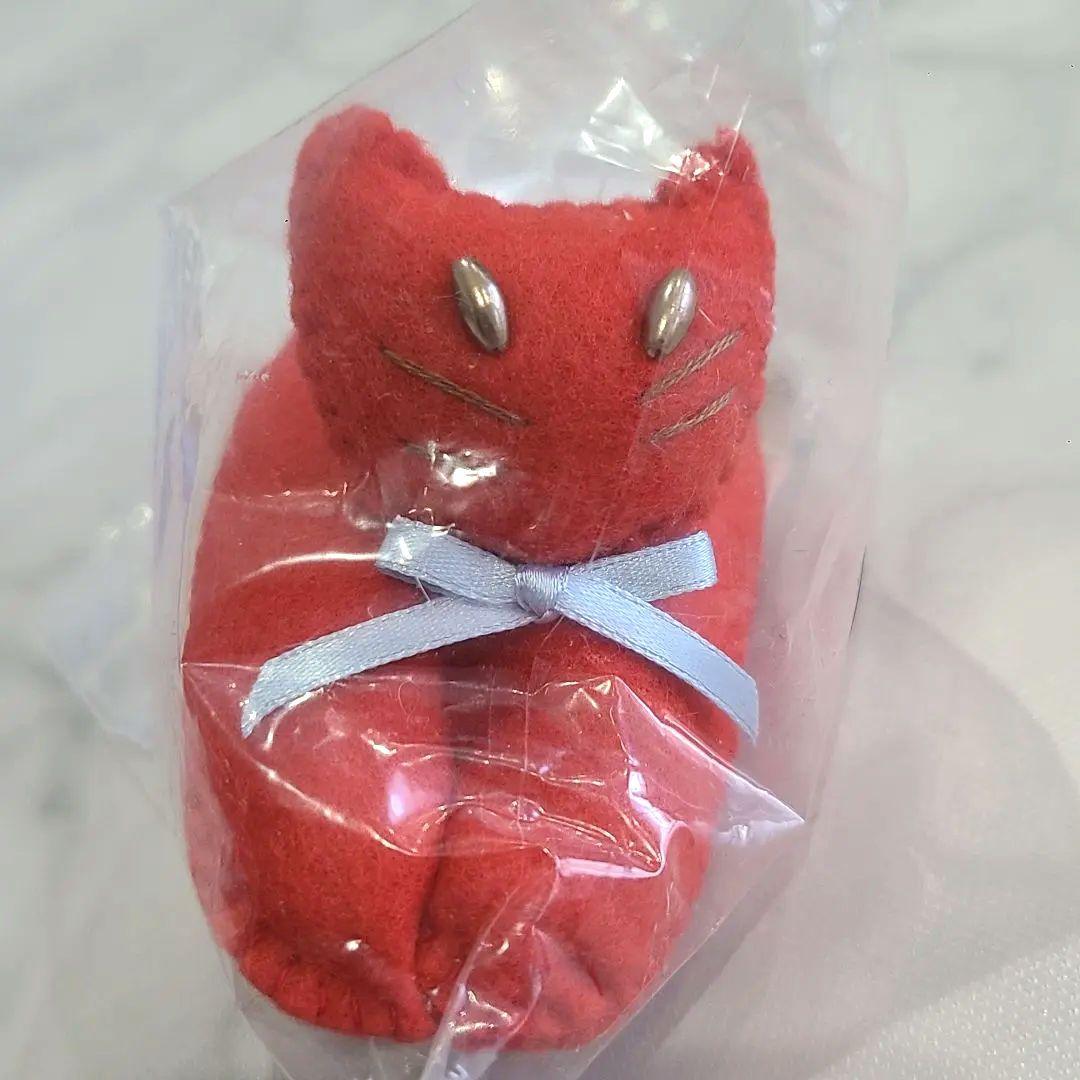 ネコ 赤 青 黄色 セットフェルト 工芸品 手作り 3匹 猫の写真2枚目