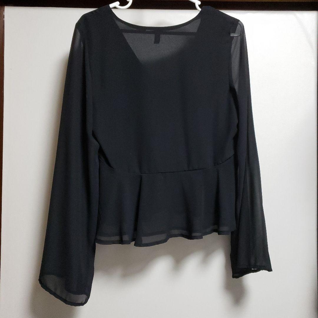 H&M シアーブラウス ブラック 長袖 新品未使用の写真2枚目