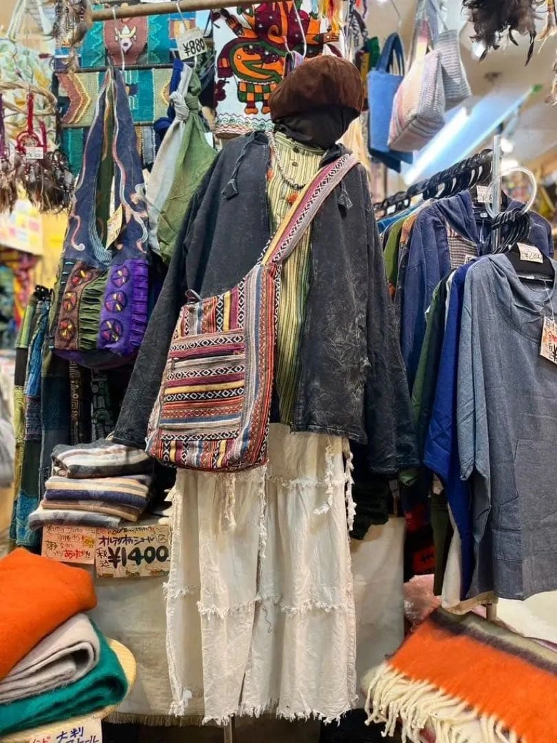 【値下げ】古着 ワイドパンツ ホワイトの写真2枚目
