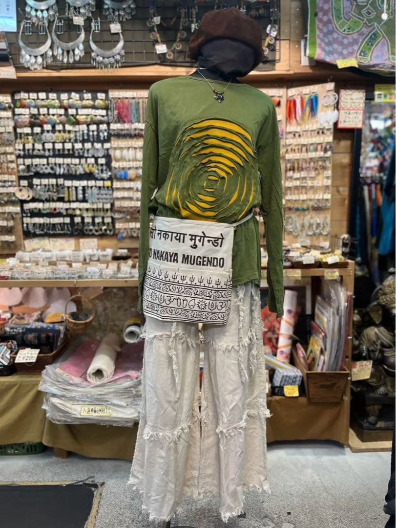 【値下げ】古着 ワイドパンツ ホワイトの写真8枚目