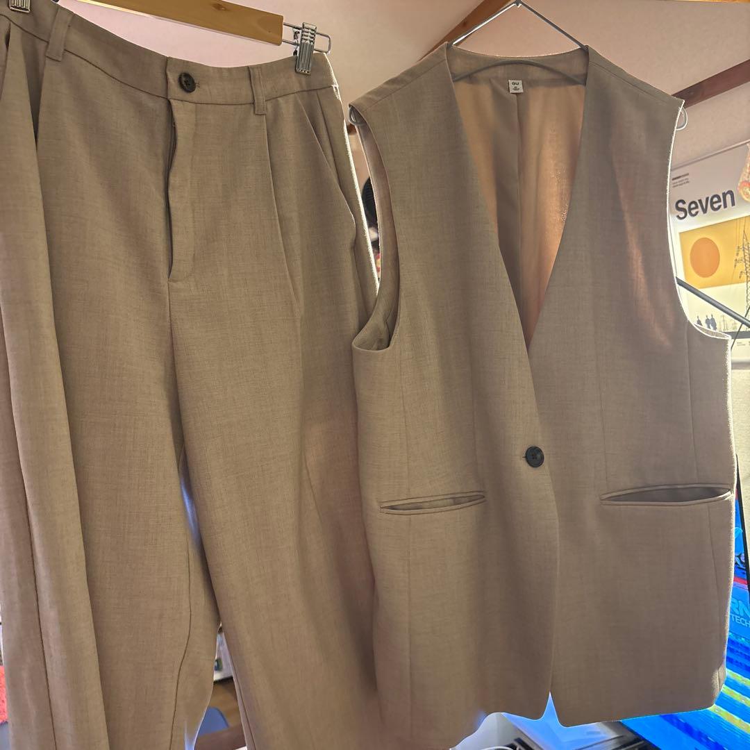 GU ベスト パンツ セットアップ ネット完売人気商品の写真9枚目