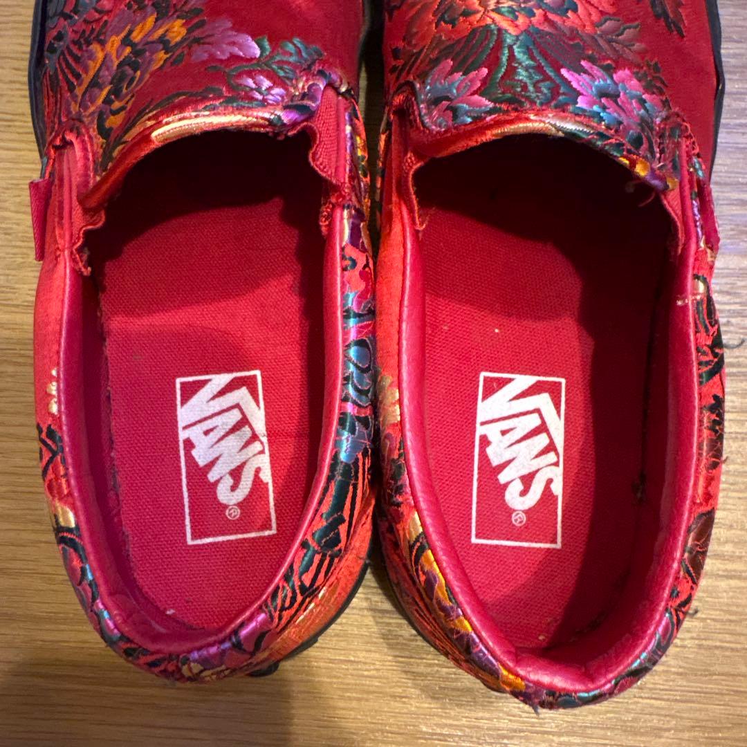 【最終値下げ】VANS スリッポン レッド 花柄 刺繍 26.5 良品の写真5枚目