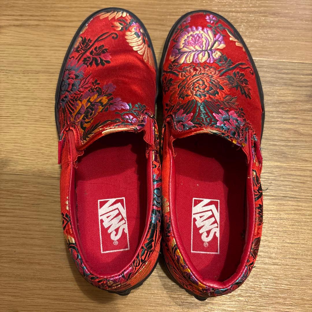 【最終値下げ】VANS スリッポン レッド 花柄 刺繍 26.5 良品の写真7枚目