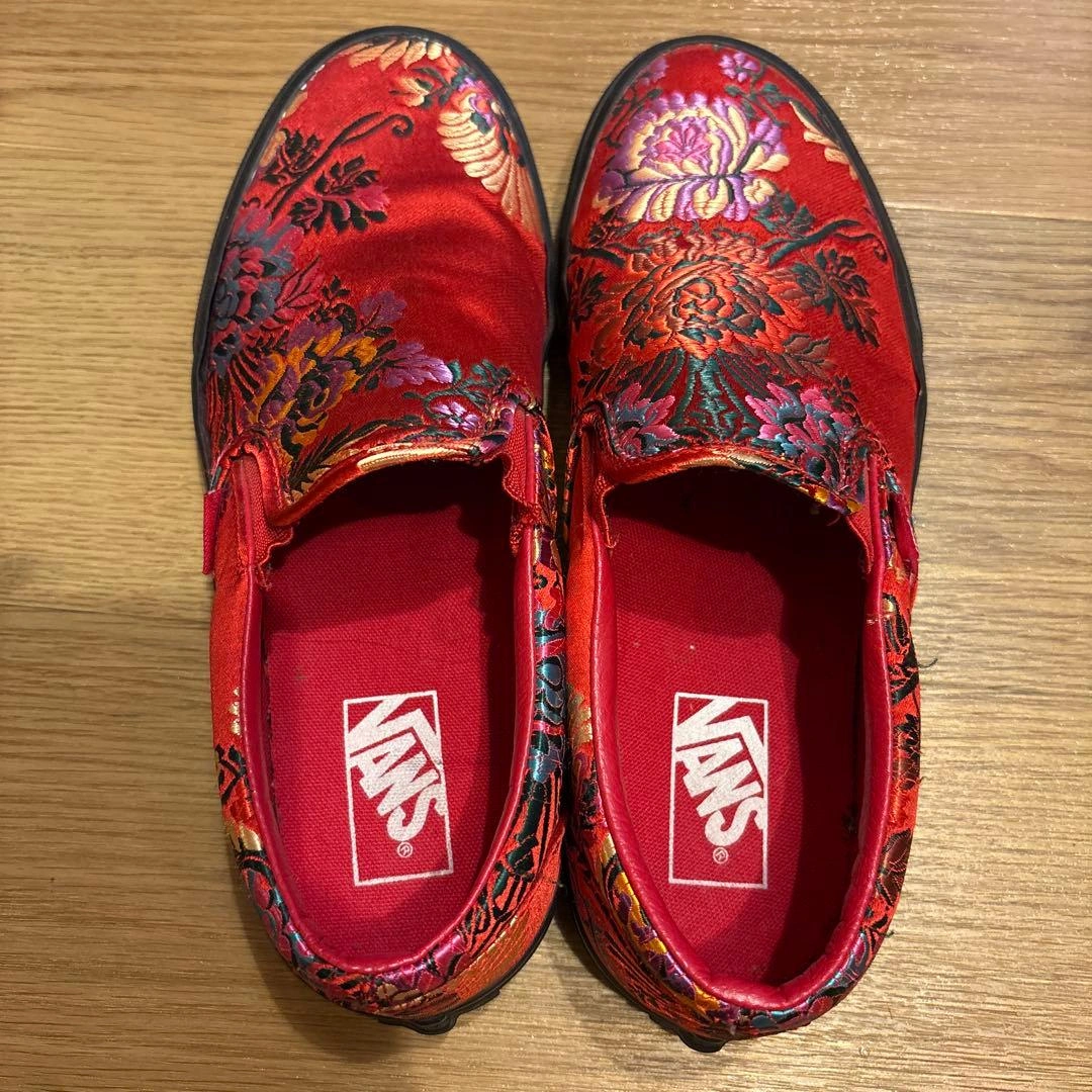 【最終値下げ】VANS スリッポン レッド 花柄 刺繍 26.5 良品の写真7枚目