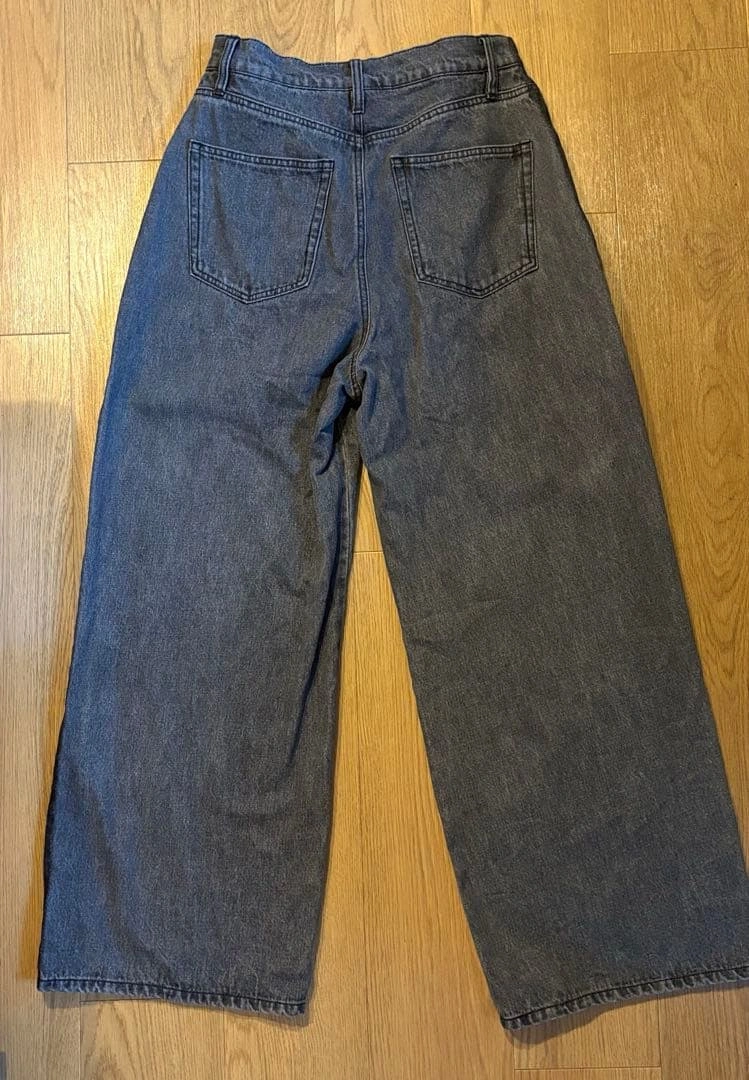 【最終値下げ】 coen TUCK WIDE PANTS デニムパンツの写真2枚目