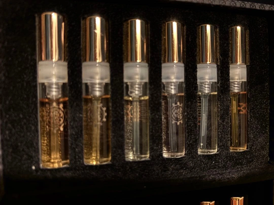 【最終値下げ】AMOUAGE EAU DE PARFUM MAN(2ml×12本の写真5枚目