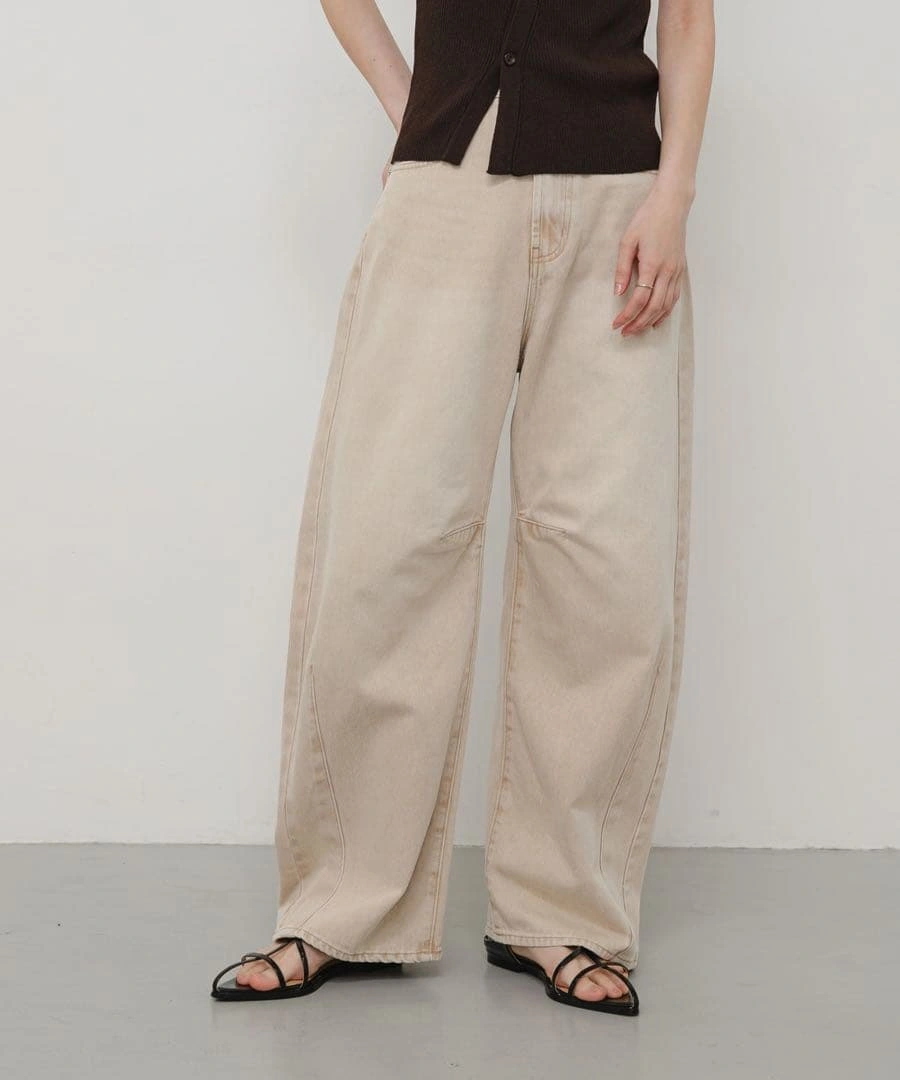 URBAN RESEARCH ベージュ ワイドデニムパンツの写真2枚目