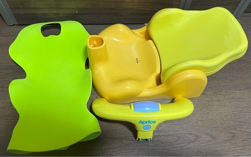 Aprica アップリカ ベビーバスチェア イエロー グリーン 新生児から2歳くらいまでの写真4枚目