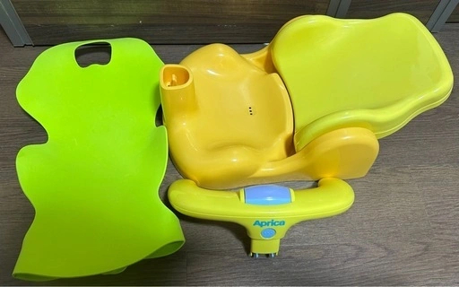 Aprica アップリカ ベビーバスチェア イエロー グリーン 新生児から2歳くらいまでの写真4枚目