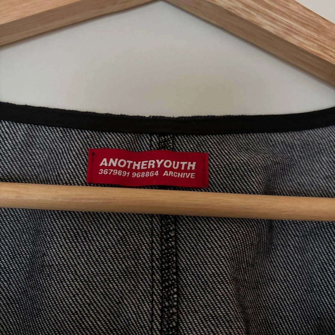 ANOTHERYOUTH レディースタンクトップの写真2枚目