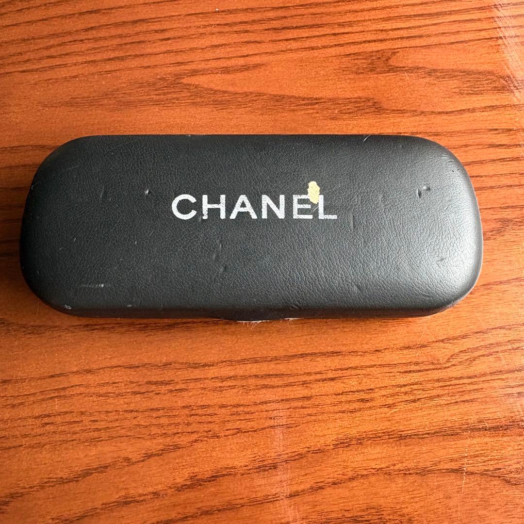 【最終値下げ】レア！ケース付き！CHANEL サングラス べっ甲柄の写真5枚目