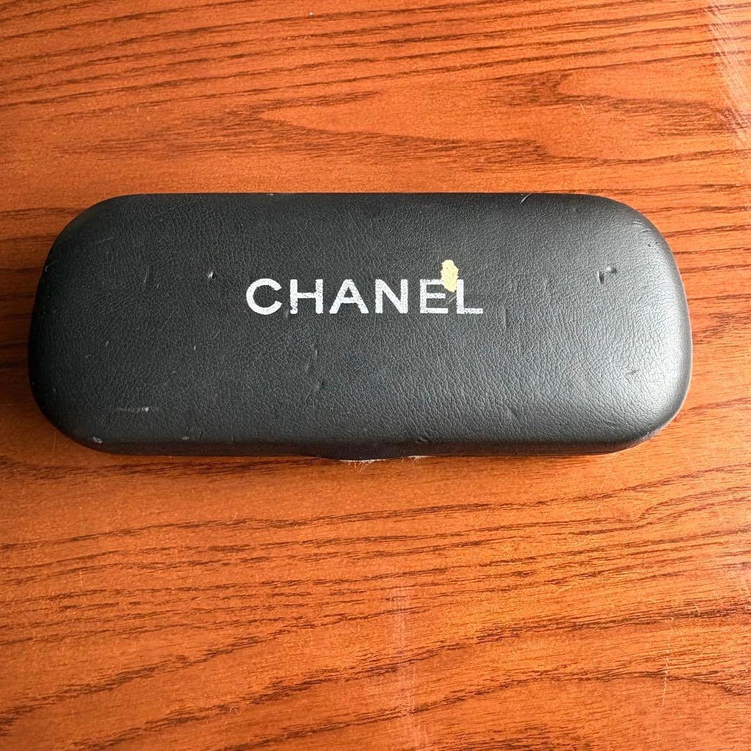 【最終値下げ】レア!ケース付き!CHANEL サングラス べっ甲柄の写真5枚目