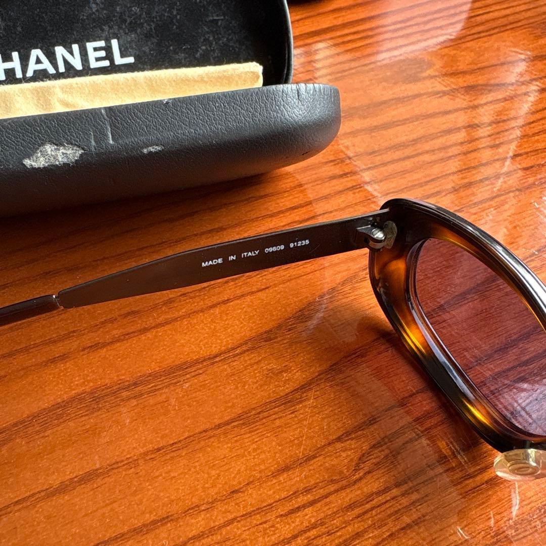 【最終値下げ】レア！ケース付き！CHANEL サングラス べっ甲柄の写真10枚目