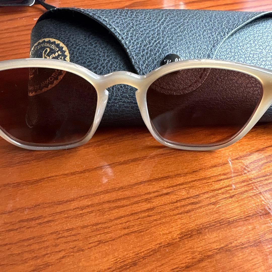 【最終値下げ!ケース付】Ray-Ban レイバン サングラス ベージュの写真6枚目
