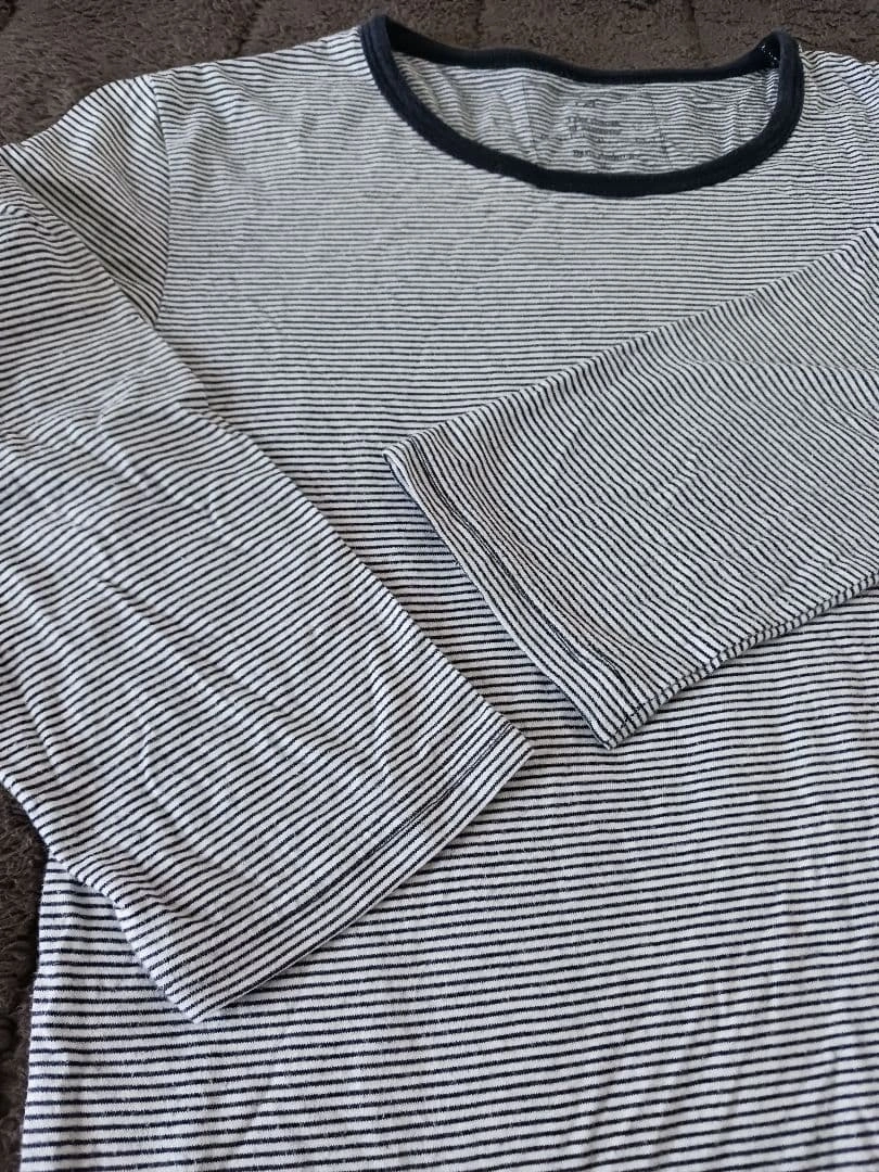Tシャツ、五分袖、綿100%、細いボーダー、紺の写真3枚目
