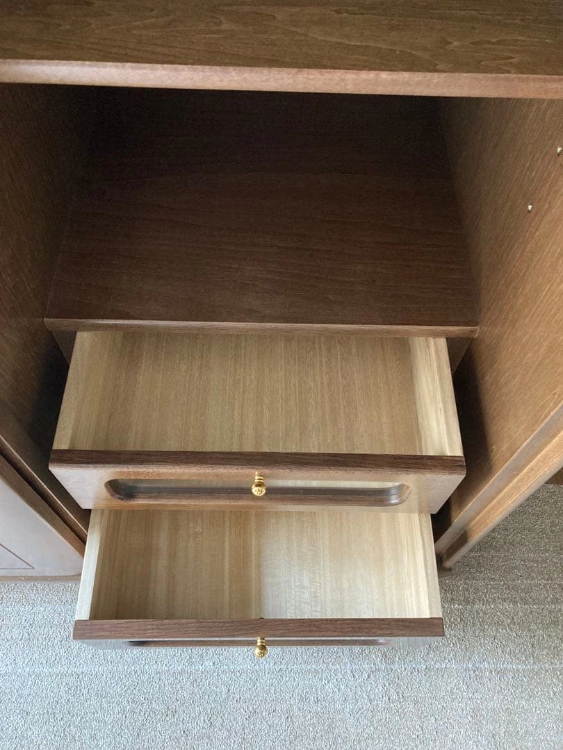 カリモク家具 木製大型ワードローブ ミラー付き 収納家具の写真8枚目