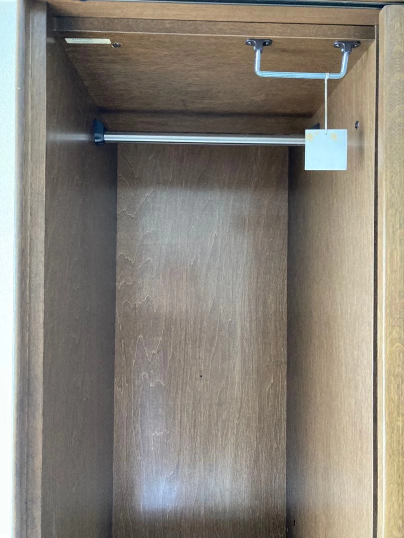 カリモク家具 木製大型ワードローブ ミラー付き 収納家具の写真9枚目