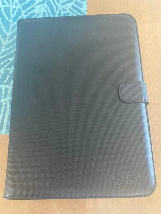 【新品】9~10インチ タブレットケース(ストラップ付)の写真2枚目