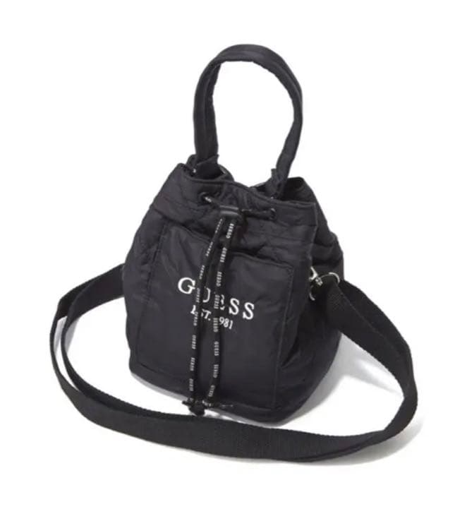 【新品未使用品】GUESS 巾着2wayバッグの写真5枚目