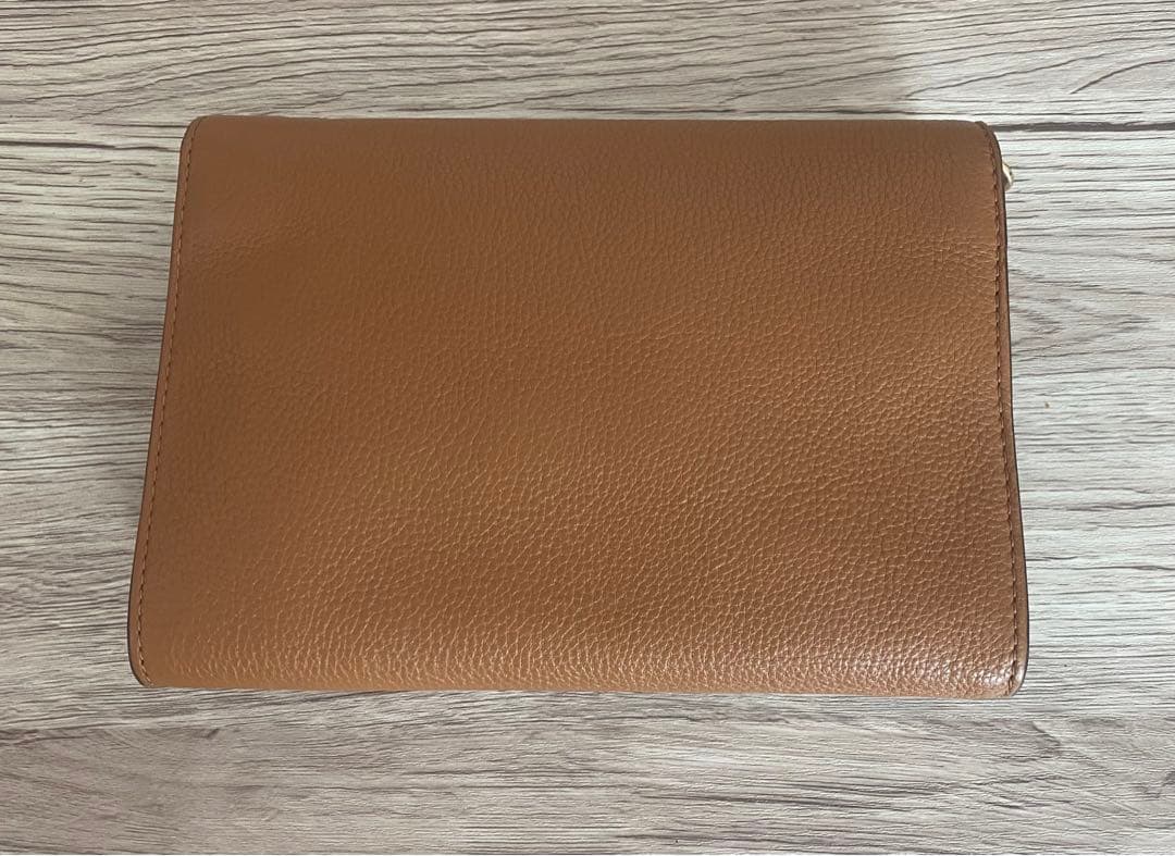 【新品未使用品】トリーバーチ ショルダーバッグの写真2枚目