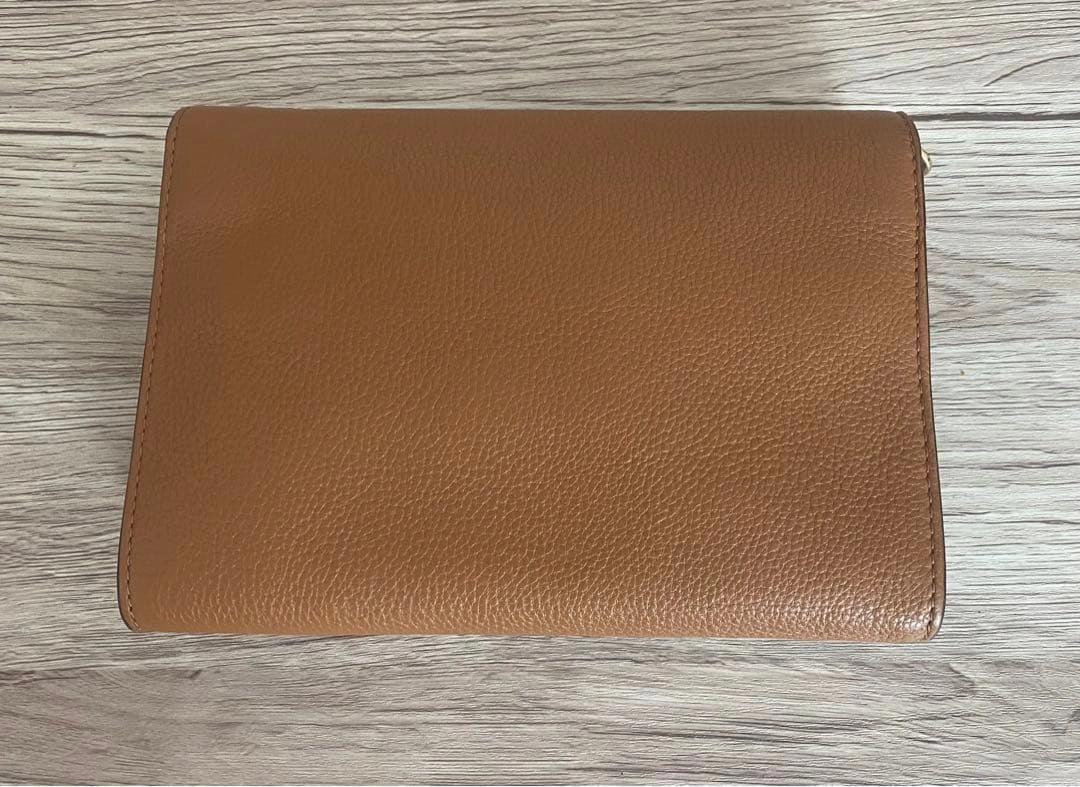 【新品未使用品】トリーバーチ ショルダーバッグの写真2枚目
