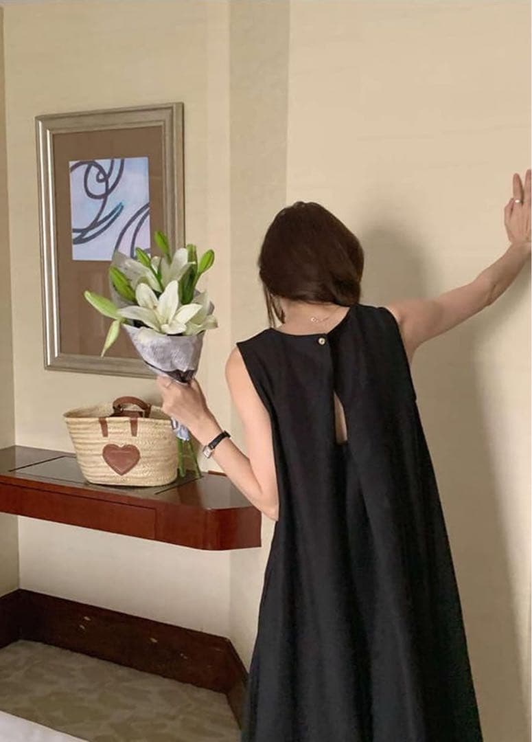 【新品】ノースリーブ ロングワンピース Mサイズの写真3枚目