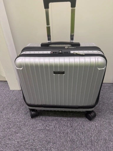 【美品】TSAロック付き横型スーツケース