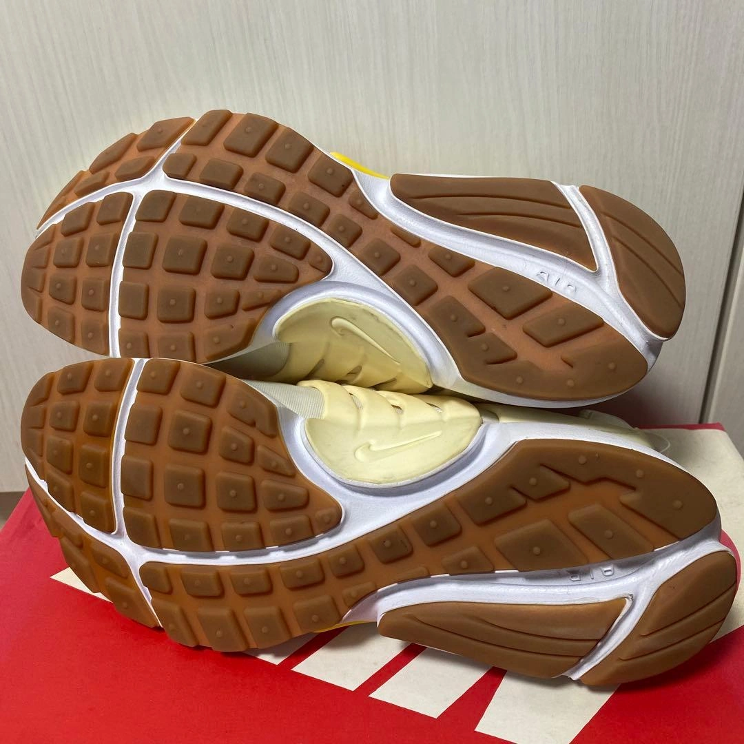 NIKE AIR PRESTO スニーカー ホワイト イエローの写真5枚目