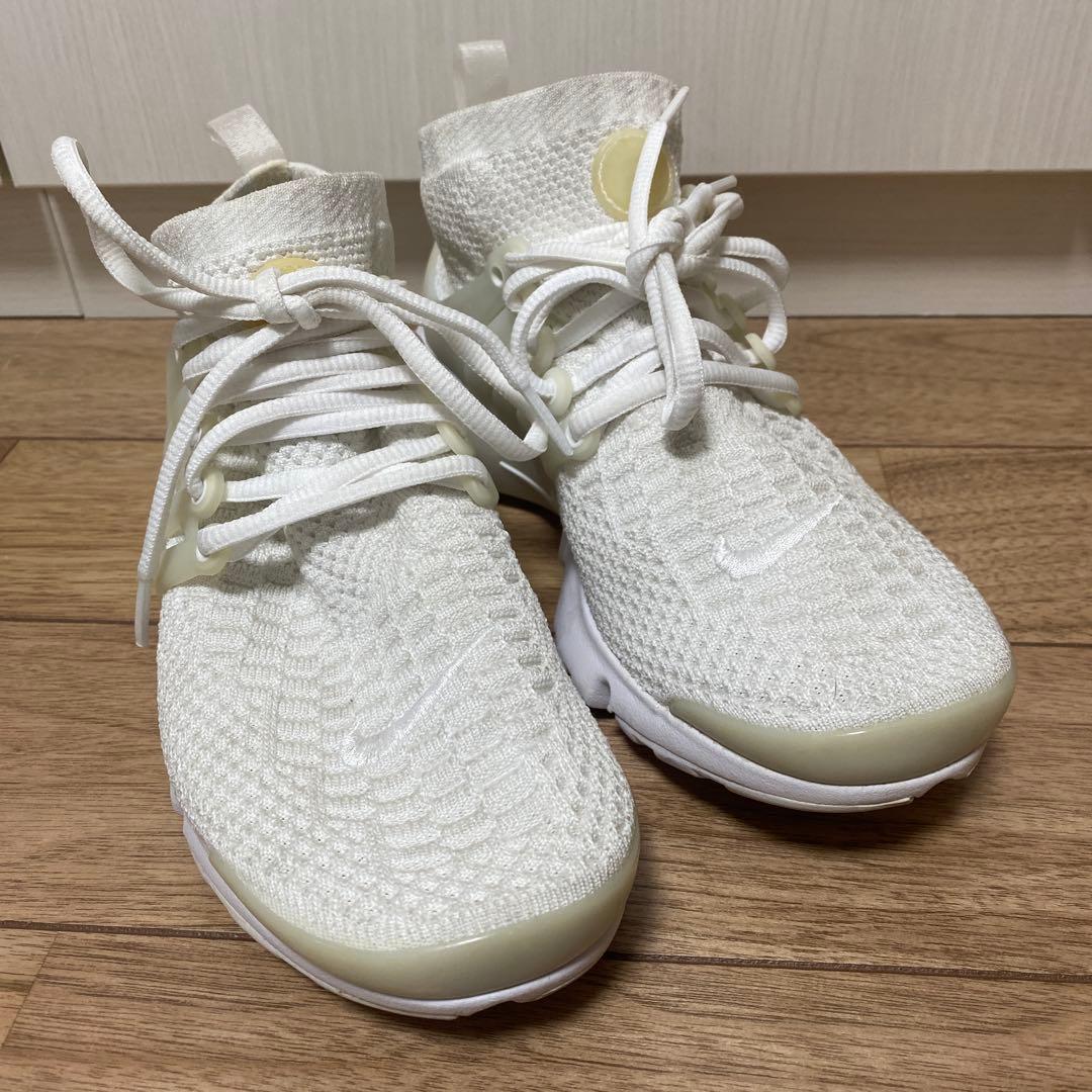 NIKE AIR PRESTO FLYKNIT ホワイト スニーカー