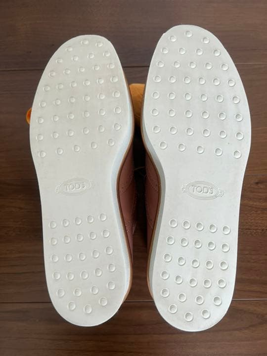 [美品] TOD'S メダリオン レースアップ厚底 24.5cmの写真5枚目