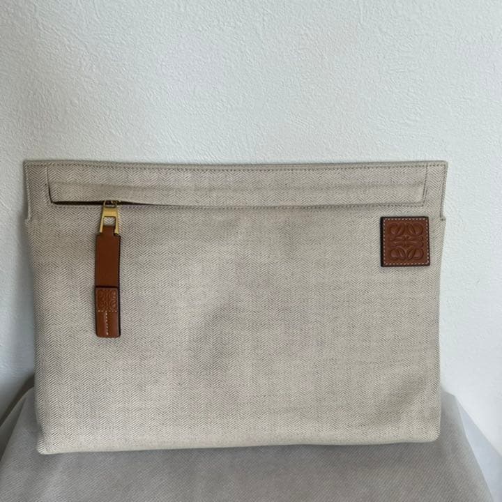 【未使用】LOEWE Tポーチ コットンキャンバスの写真2枚目