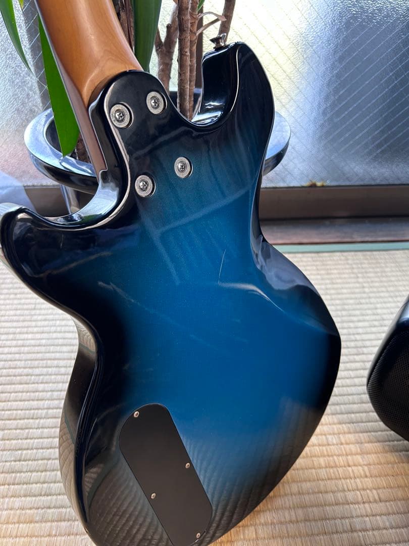 B.C. Rich Marion 日本製？Metallic Blue Burstの写真4枚目
