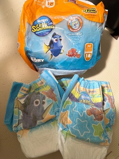 Huggies Little Swimmers 水遊び用パンツ Mサイズ 11-15kg ファインディング・ドリー